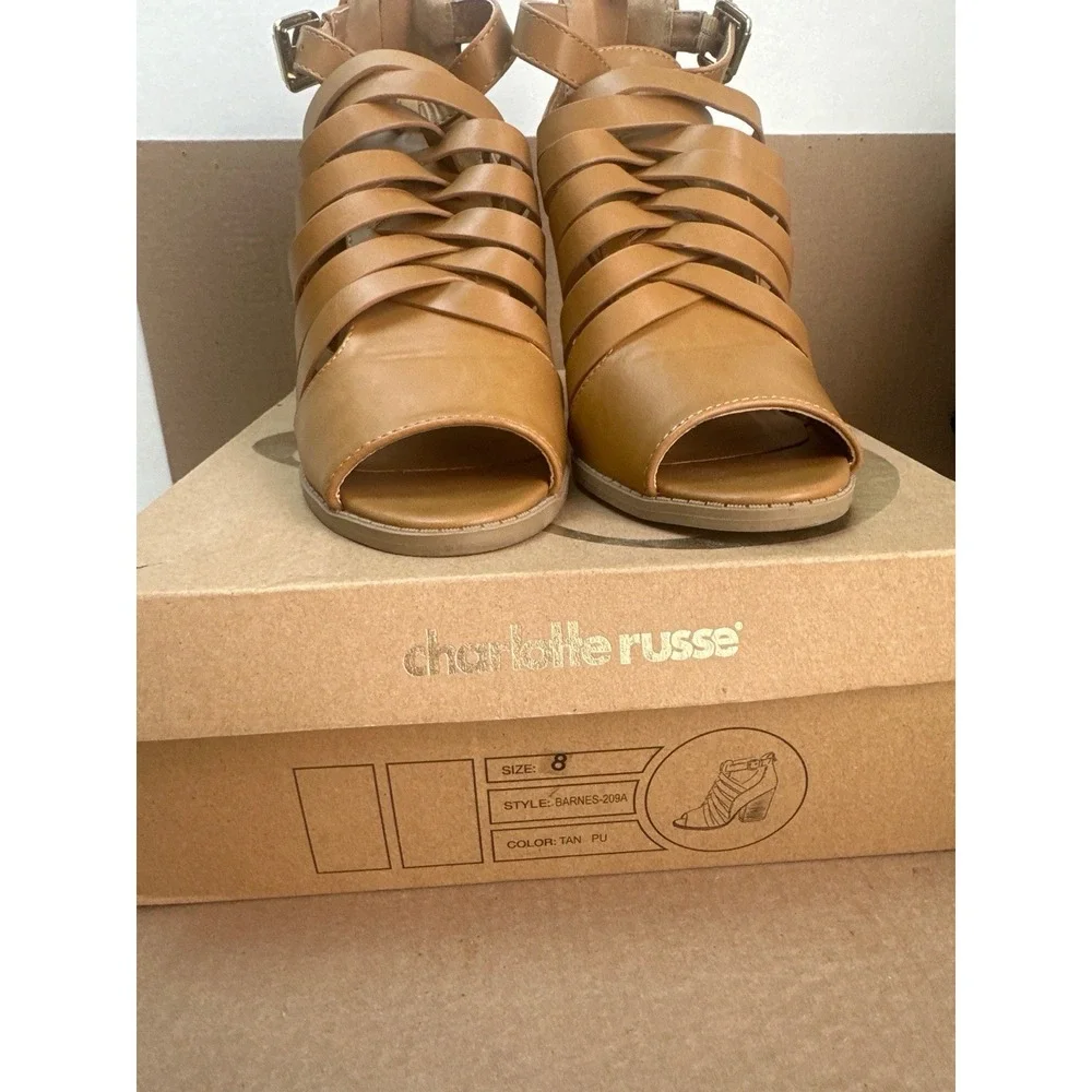 Charlotte Russe Womens 8 Tan Strappy Block Heels Barnes-209A